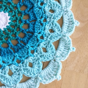 Patrón de crochet para mantel individual con mandala de Natalie en PDF con gráfico