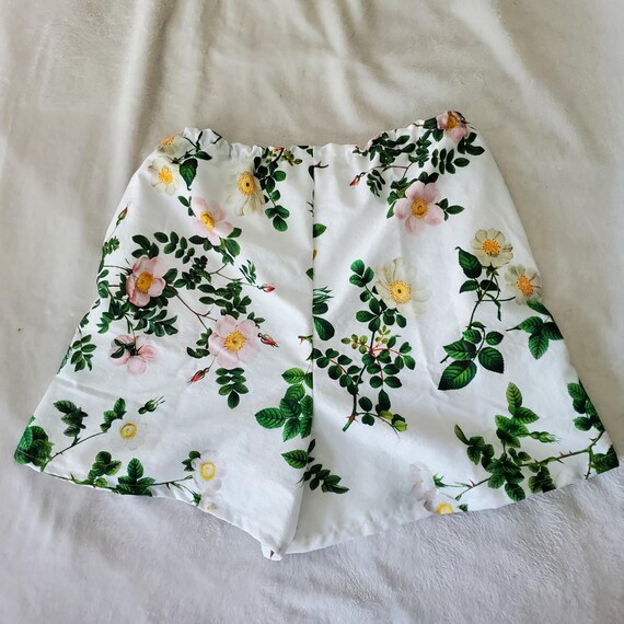 Organic Cotton Shorts Rose Print Womens Summer Style Clothing White Roses