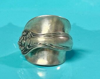 Silver Plated Spoon Ring Vintage Wrap Design ,Size US 9  Floral themed