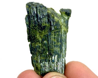 64 Carats Unique Epidote Crystal from Pakistan @ 36x24x9mm/Earthy Home Decor & Display Collectible
