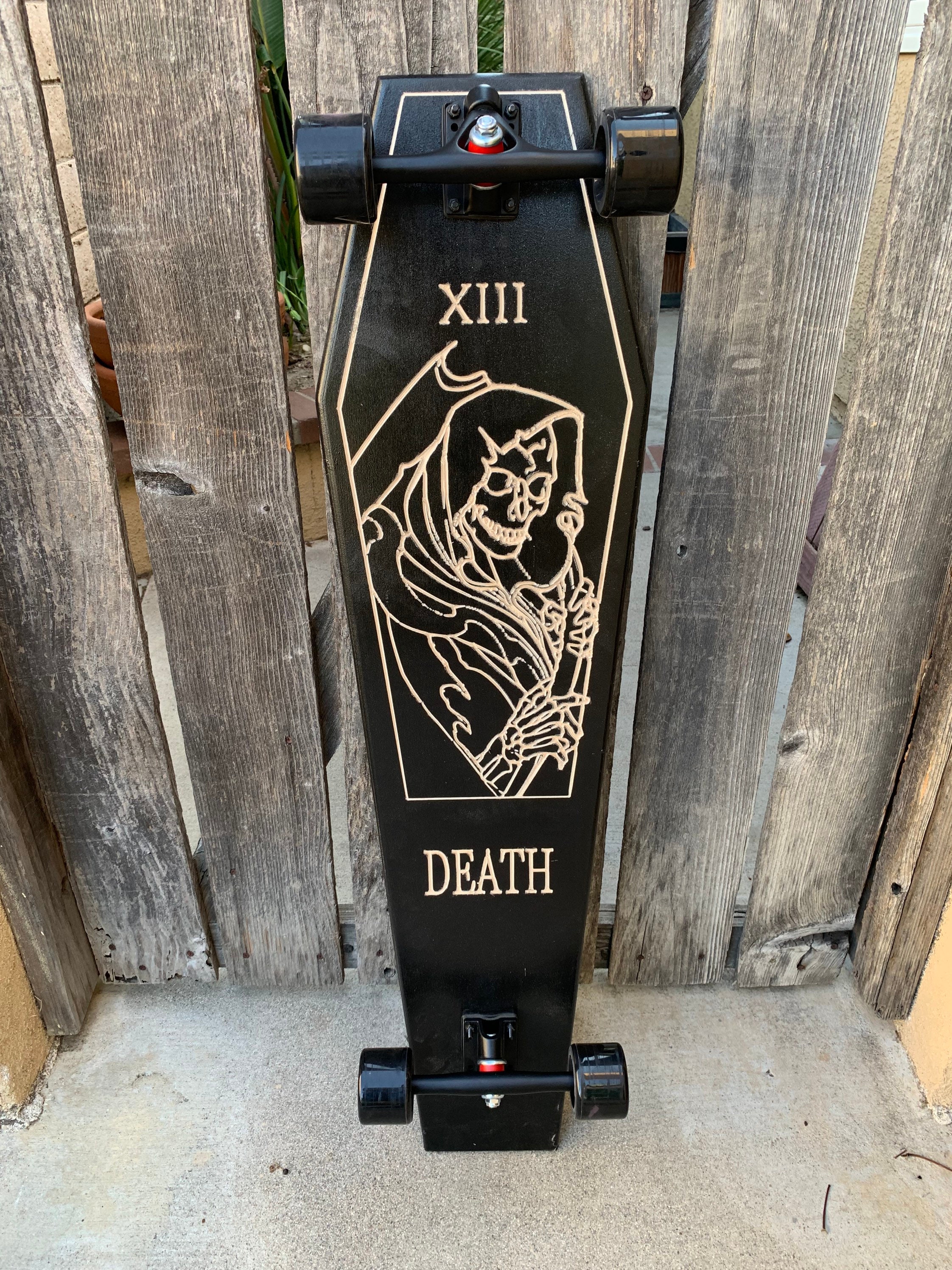 ボード death label coffin 157 drifter rocker Amazon.com: Coffin Death Tarot Black Skateboard | Longboard
