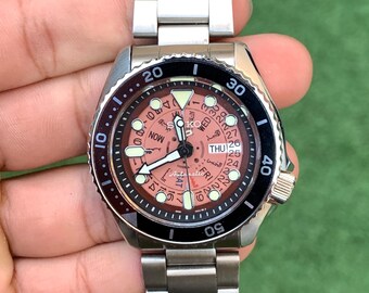 Seiko 5 sports Automatic mod Watch: 4R36-03T0 A0 R - Japan Made - pink Dial sports