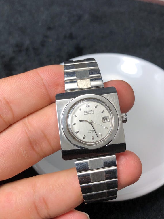 Vintage Seiko 5 Automatic Ladies Watch: Gray Dial Japan Made  display picture 2
