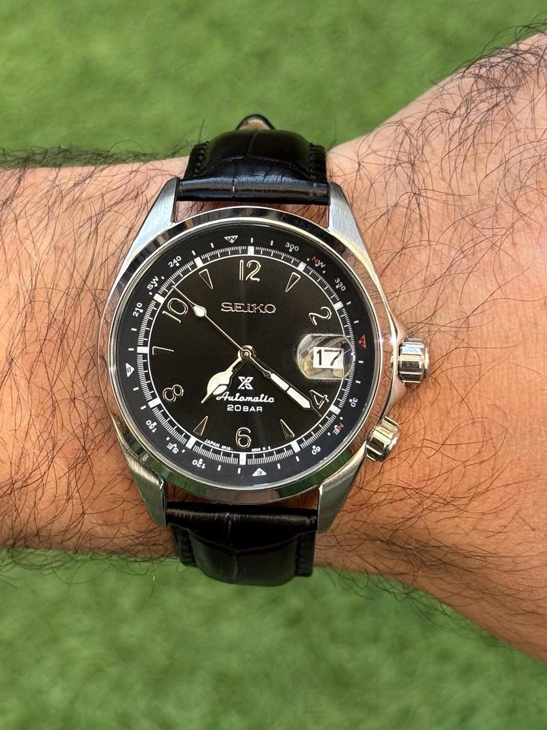 Seiko Alpinist Automatic Mod Watch: Black Dial, 20 Bar, Japan Made