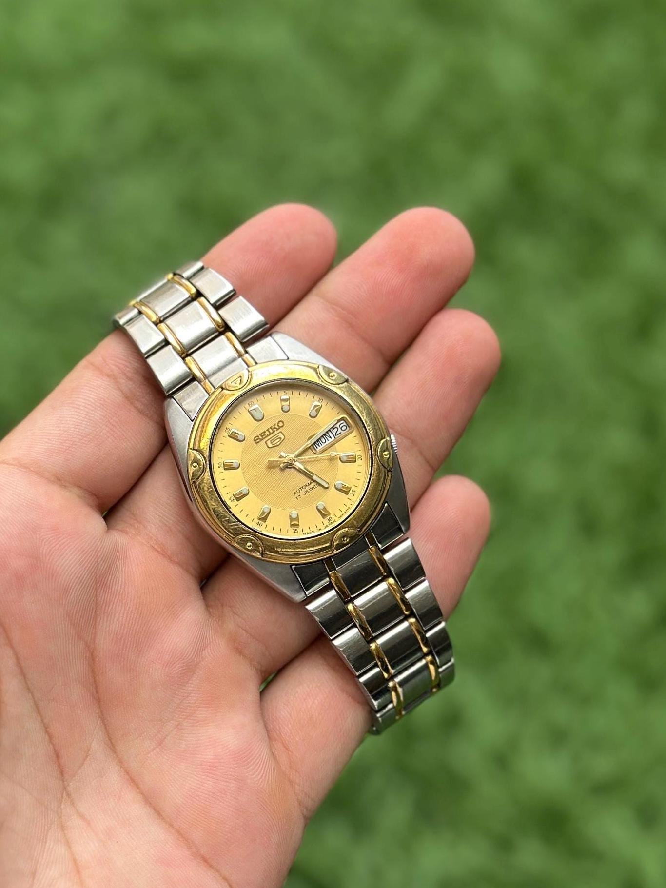 【Vintage】SEIKO セイコー オクタゴン ローマン シャンパンゴールド Vintage Seiko Automatic Watch: Two-tone Golden Dial, Day-date - Etsy