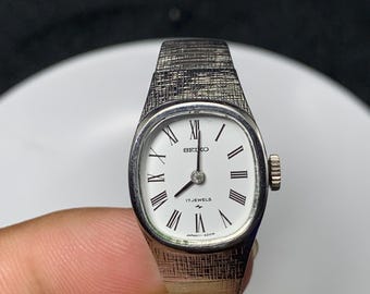 Vintage Seiko hi beat automatic ladies silver watch japan square 