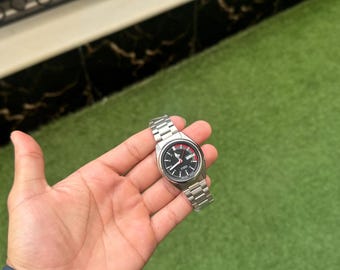 Seiko 5 Automatikuhr 7S26- 0480: Japan Made, schwarzes Zifferblatt Seiko