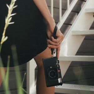 VÉN Wearable Wrist Strap (Split Ring)