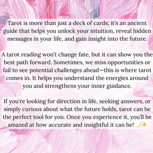 Pode incluir: Fundo rosa com texto sobre leituras de tar&ocirc;. O texto diz que o tar&ocirc; &eacute; mais do que um simples baralho de cartas, &eacute; um guia antigo que ajuda voc&ecirc; a desbloquear sua intui&ccedil;&atilde;o, revelar mensagens ocultas em sua vida e obter uma vis&atilde;o do futuro. O texto tamb&eacute;m diz que uma leitura de tar&ocirc; n&atilde;o mudar&aacute; o destino, mas pode mostrar o melhor caminho a seguir. &Agrave;s vezes, perdemos oportunidades ou n&atilde;o conseguimos ver os desafios potenciais que se aproximam - &eacute; a&iacute; que o tar&ocirc; entra. Ele ajuda voc&ecirc; a entender as energias ao seu redor e fortalece sua orienta&ccedil;&atilde;o interior. O texto tamb&eacute;m diz que se voc&ecirc; est&aacute; procurando dire&ccedil;&atilde;o na vida, buscando respostas ou simplesmente curioso sobre o que o futuro reserva, o tar&ocirc; pode ser a ferramenta perfeita para voc&ecirc;. Depois de experiment&aacute;-lo, voc&ecirc; ficar&aacute; surpreso com o qu&atilde;o preciso e perspicaz ele pode ser! O texto &eacute; seguido por um emoji de lua crescente e uma estrela.