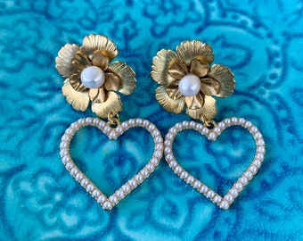 Flowers and hearts earrings