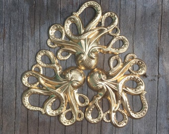 3 pcs Giant kraken octopus stamping // raw brass pendant // jewelry supplies DIY