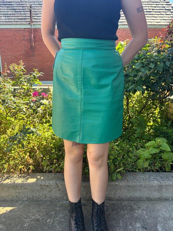 1980s Vera Pelle Italian leather skirt Gem