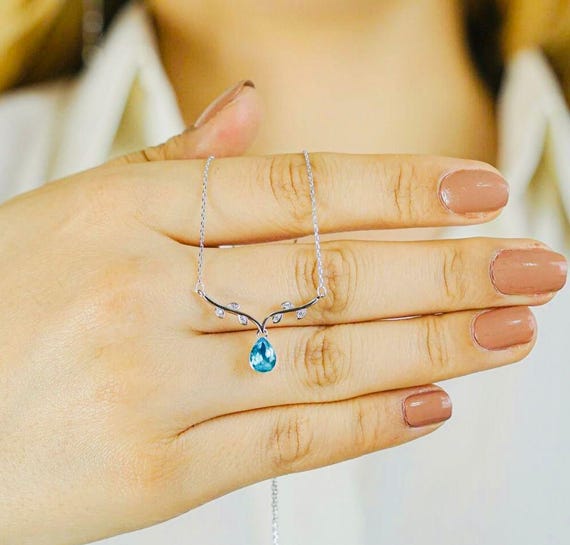 925  Sterling SilverBlue Zircon Teardrop Necklace: Sterling Silver Leaf Branch Pendant