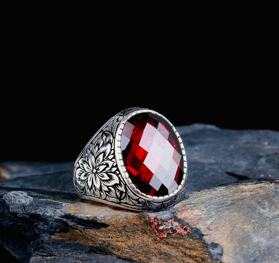 925 Sterling Silver Men’s Oval Ring with Zircon Stone