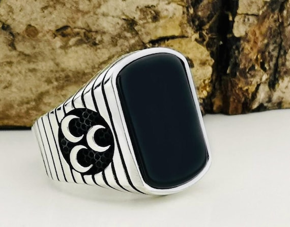 925 Sterling Silver Men’s Ring with Black Onyx Stone and Triple Crescent Design