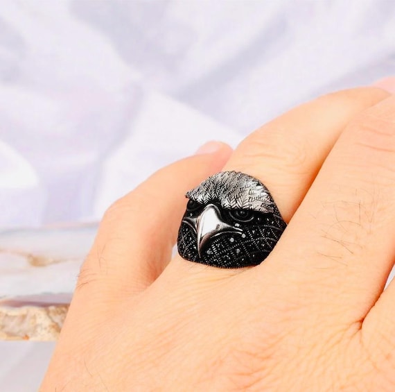 925 Sterling Silver Men’s Ring with Eagle Motif and Micro Stones