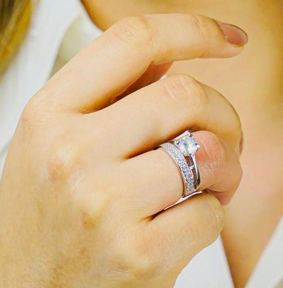 925 Sterling Silver Double Row Half Eternity Solitaire Ring – 3.85g