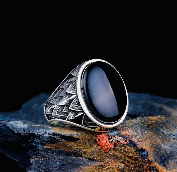 925 Sterling Silver Men’s Oval Ring with Onyx Stone
