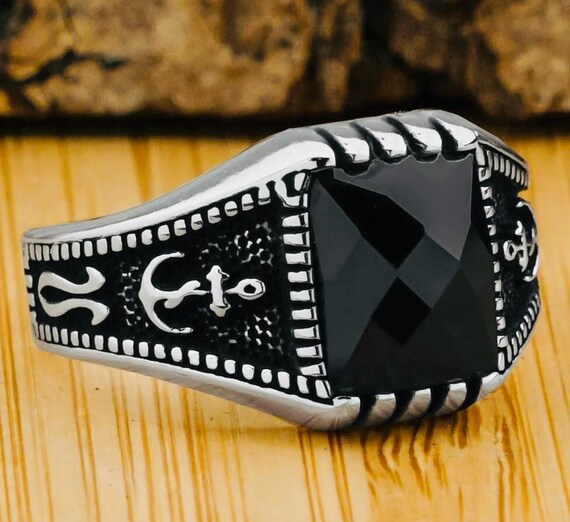 925 Sterling Silver Men’s Ring with Black Zircon Stone & Anchor Design – 7.4 g
