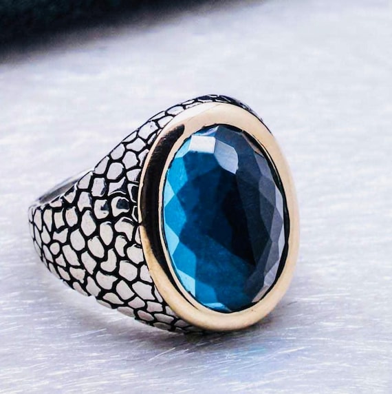 925 Sterling Silver Men’s Ring with Light Blue Zircon