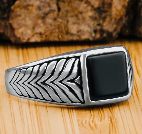 925 Sterling Silver Men’s Ring with Square Black Onyx Stone
