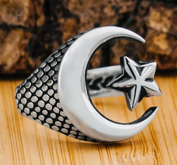 925 Sterling Silver Adjustable Men’s Ring with Crescent and Star Design – 11.7 g