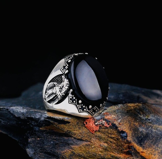 925 Sterling Silver Men’s Ring with Onyx Stone – Eagle Motif