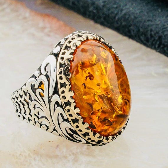 925 Sterling Silver Men’s Ring with Large Oval Amber Stone