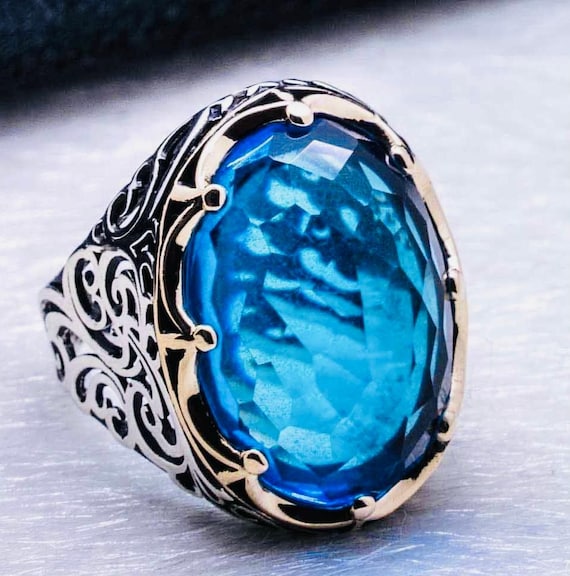 925 Sterling Silver Men’s Ring with Light Blue Zircon and Crown Design – Model 3