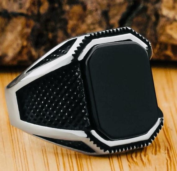 925 Sterling Silver Minimalist Men’s Ring with Black Onyx