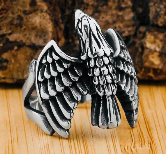 925 Sterling Silver Men’s Ring with Eagle Design – 12.7 g