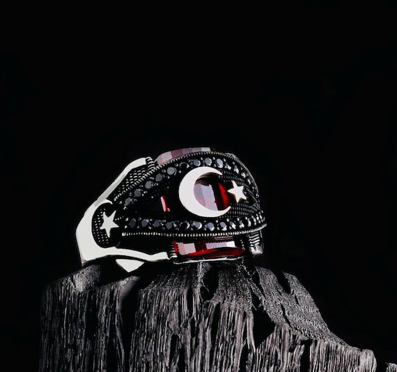 925 Sterling Silver Men’s Ring with Crescent-Star and Micro Stones