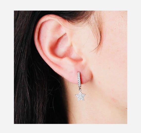 925 Sterling Silver Dangling Star Earrings with Zircon Stones – 3.25 g