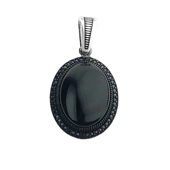925 Sterling Silver Pendant with Black Onyx Stone – 7.20 g