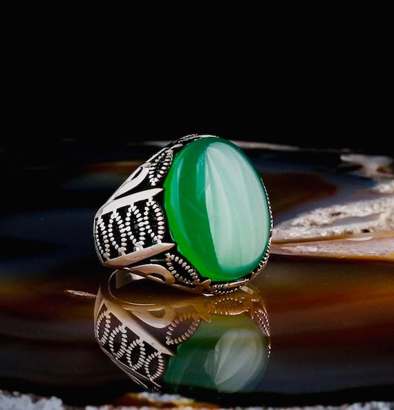 925 Sterling Silver Men’s Ring with Green Agate Oval Stone