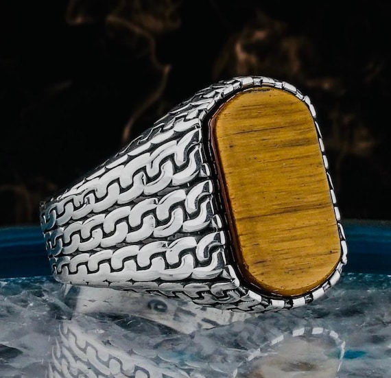 925 Sterling Silver Men’s Ring with Tiger’s Eye Stone and Woven Design – 9.7 g