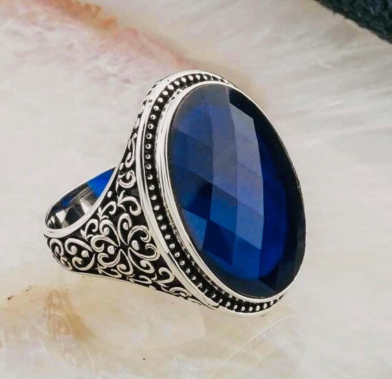 925 Sterling Silver Men’s Ring with Oval Blue Zircon Stone