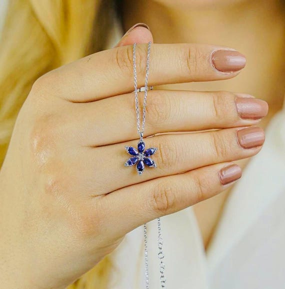 925 Sterling Silver Lotus Flower Necklace with Purple Stone – Unique Design