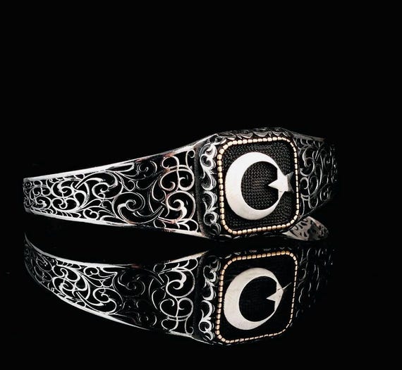 925 Sterling Silver Adjustable Men’s Cuff Bracelet with Crescent & Star Design – 36 g