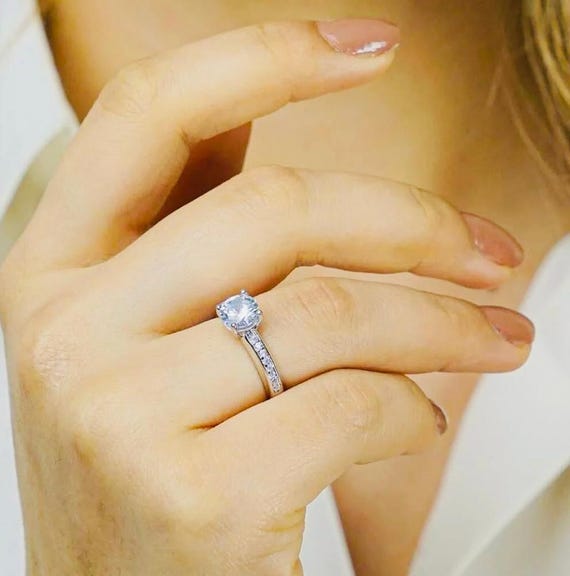 925 Sterling Silver Solitaire Ring – Diamond Style – 2.75 g