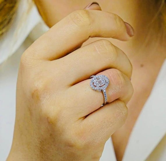 925 Sterling Silver Baguette Zircon Ring – 2.4 g