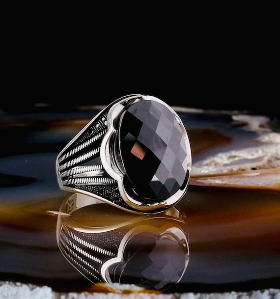 925 Sterling Silver Men’s Ring with Faceted Black Zircon Stone