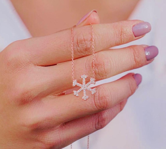 925 Sterling Silver Snowflake Necklace – Rose Gold Plated, Elegant Pendant