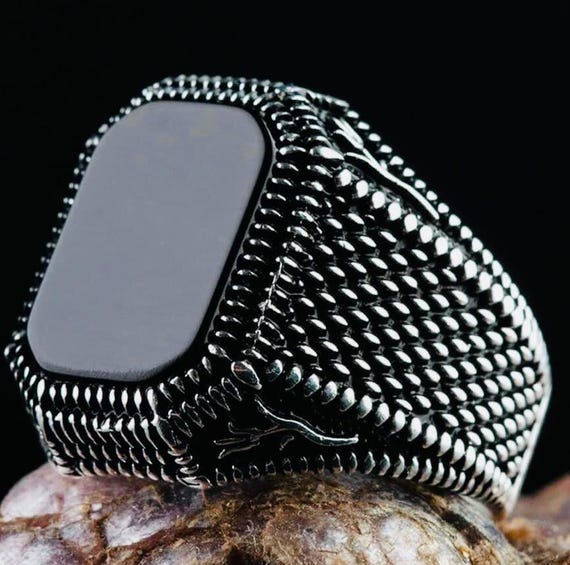 925 Sterling Silver Men’s Ring with Black Onyx Stone