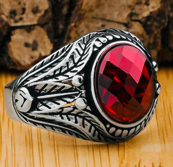 925 Sterling Silver Men’s Ring with Red Zircon Stone