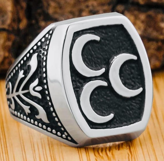 925 Sterling Silver Men’s Ring with Three Crescent & Tulip Motif – 14.7 g