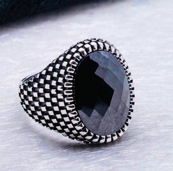 925 Sterling Silver Men’s Ring with Black Zircon Stone