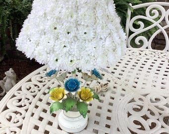Vintage Italian Tole Flowers Lamp Cottage Chic Italian Tole Metal Lamp/Italian Tole Flowers Table Lamp/Cutest Flowers Shade/Blue and Yellow