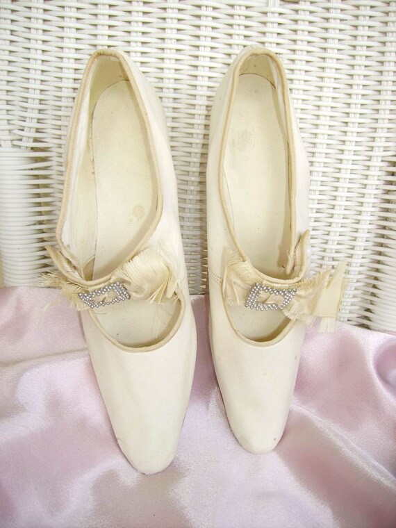 Vintage 1930's White Leather Wedding Shoes/Vintage