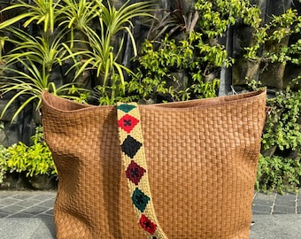 Sac à main bandoulière en cuir tressé fait main bohème